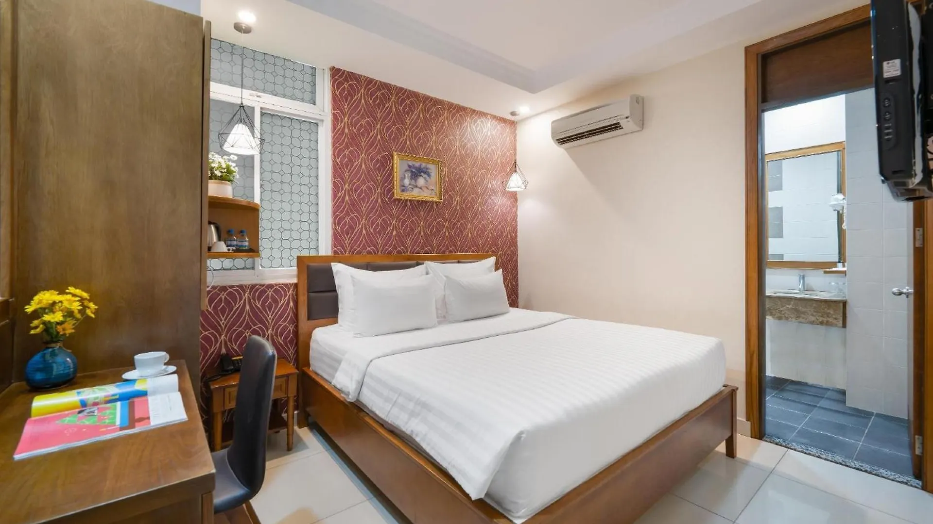 Tuong Vy Hotel Ho Chi Minh City 2*,